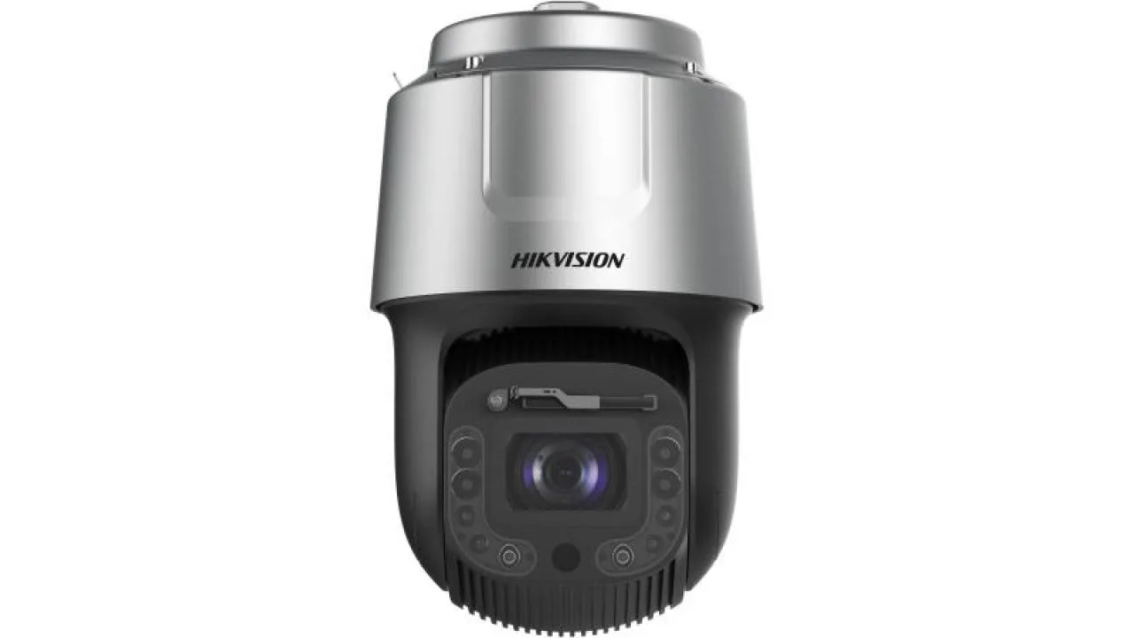 8-inch 4K 42X DarkFighter IR Network Speed Dome — image 1