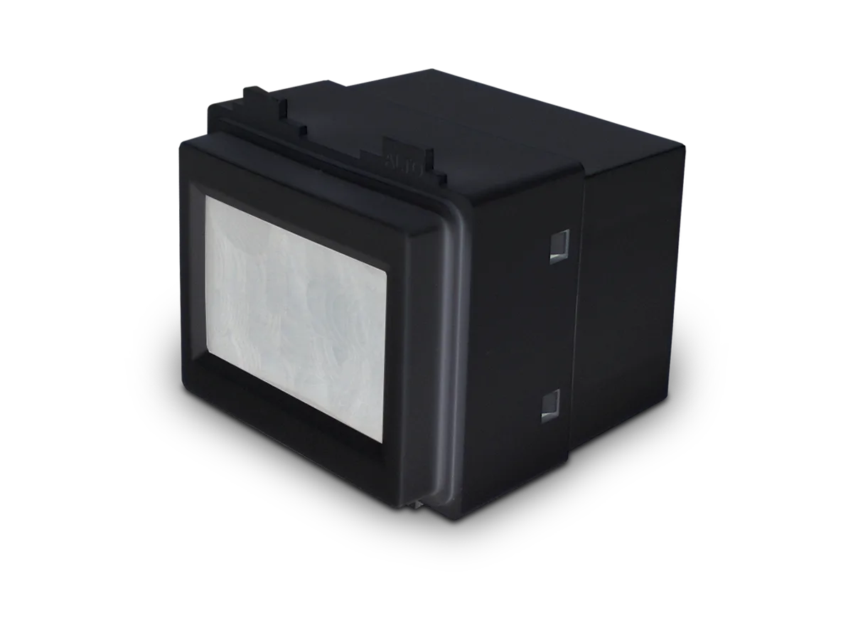 IR8000 — cover
